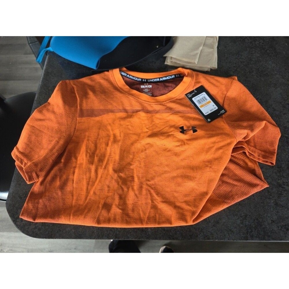 Under Armour UA Short Sleeve Training Shirt  Men’s S New $35